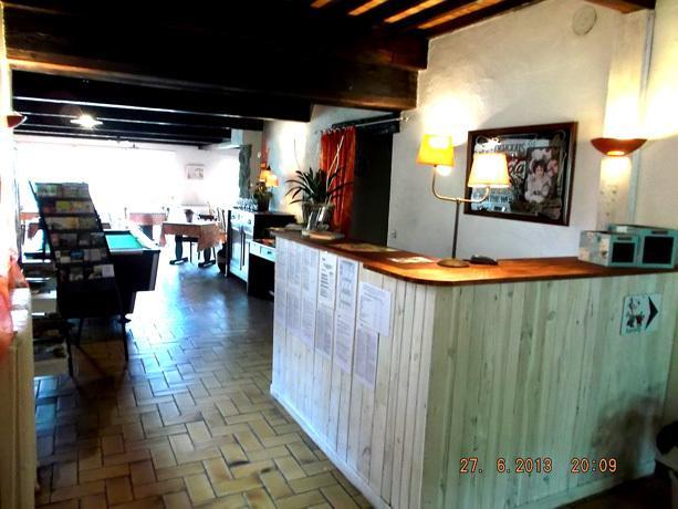Les Roches Hotel Le Crestet Esterno foto